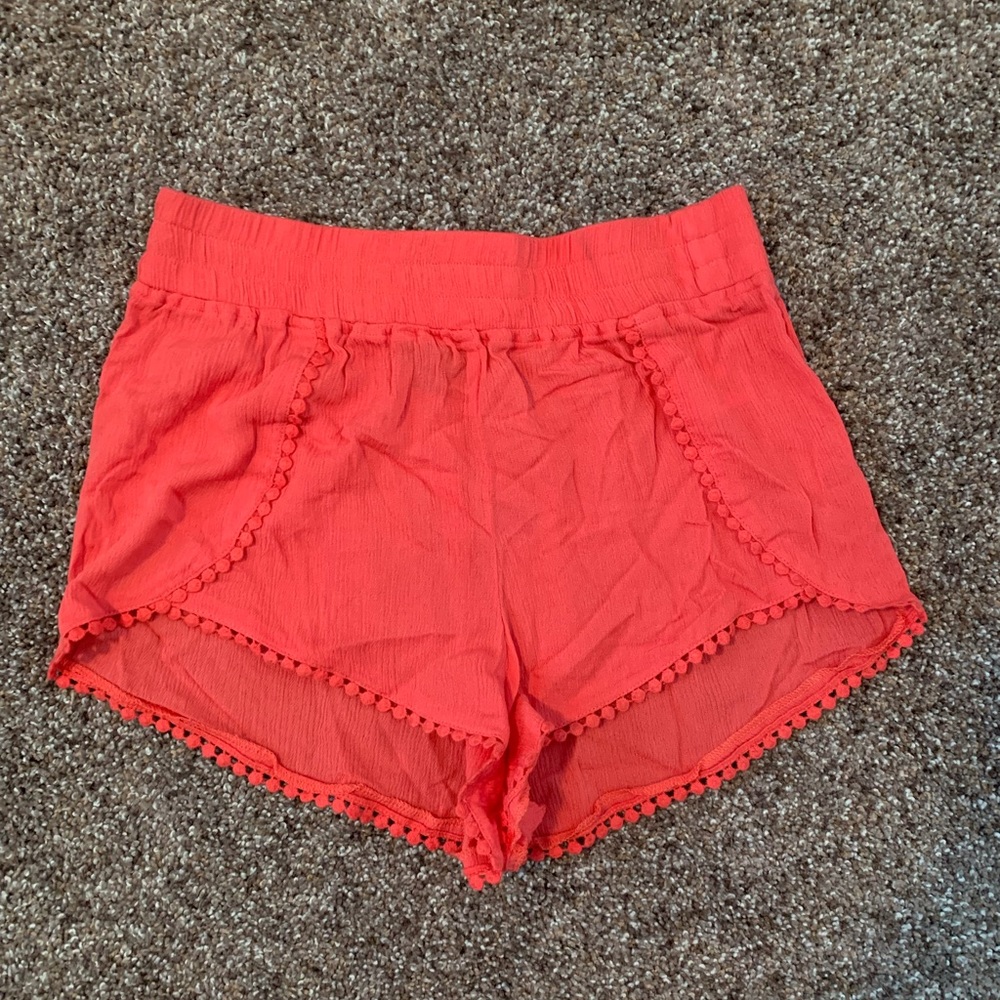 Coral flowy shorts